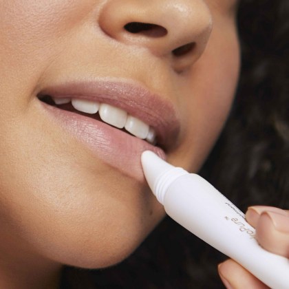 HydroPure™ Hyaluronic Acid Lip Treatment - Image 2