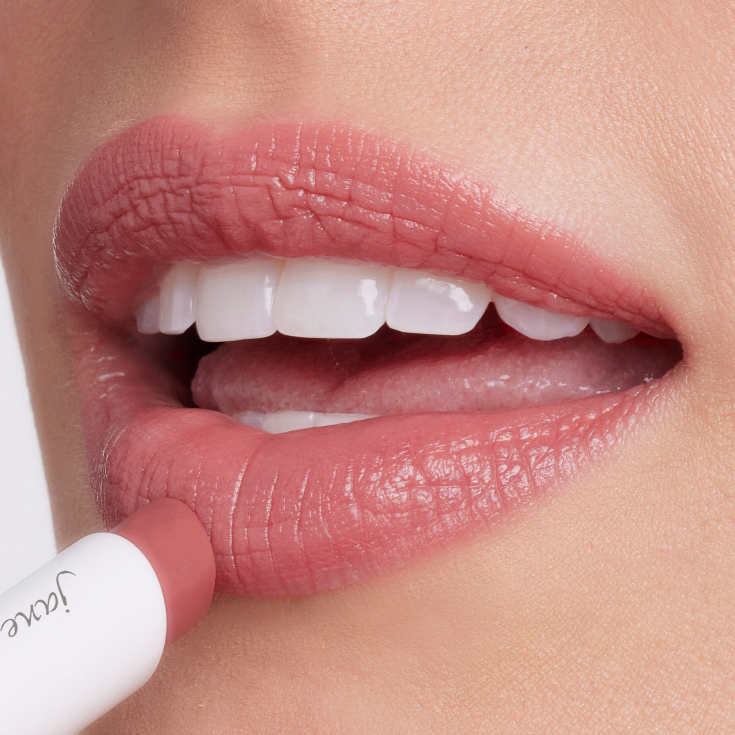 Limited Edition Desert Rose ColorLuxe Hydrating Cream Lipstick - Image 4